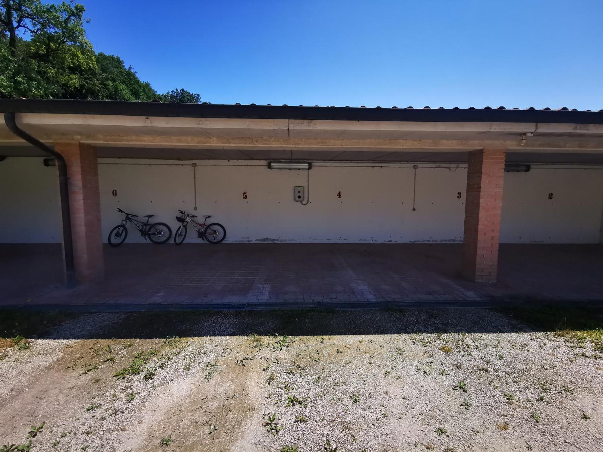 Casa Ghirlanda Con Piscina E Campo Da Tennis Λατζίζε Εξωτερικό φωτογραφία