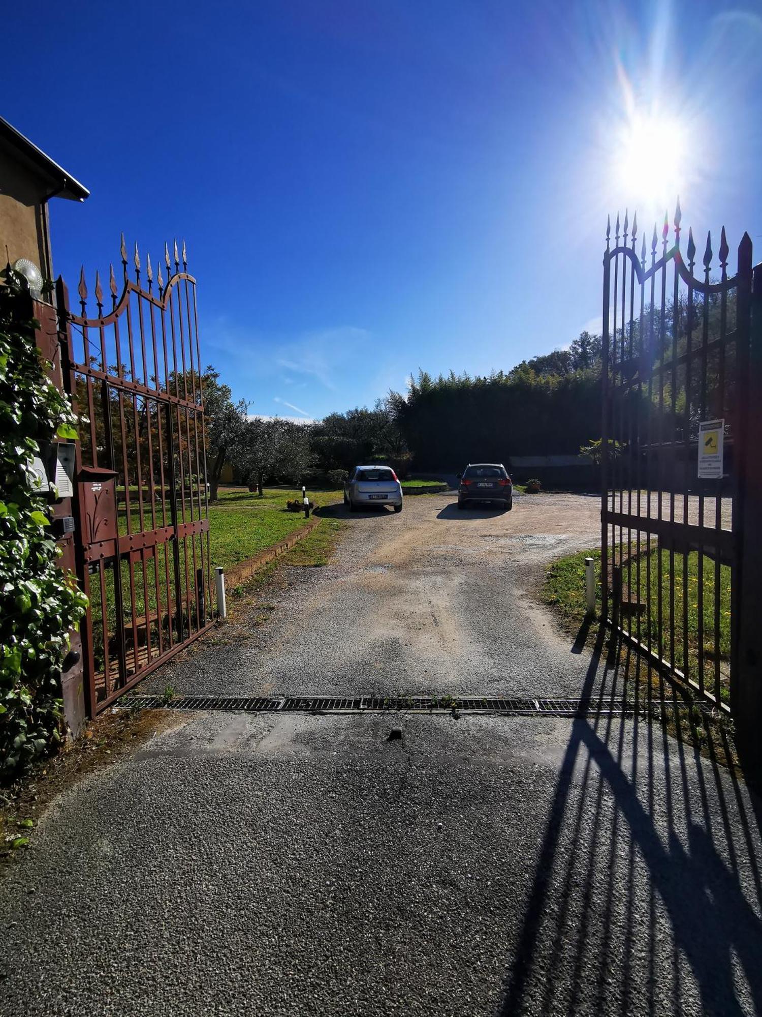 Casa Ghirlanda Con Piscina E Campo Da Tennis Λατζίζε Εξωτερικό φωτογραφία