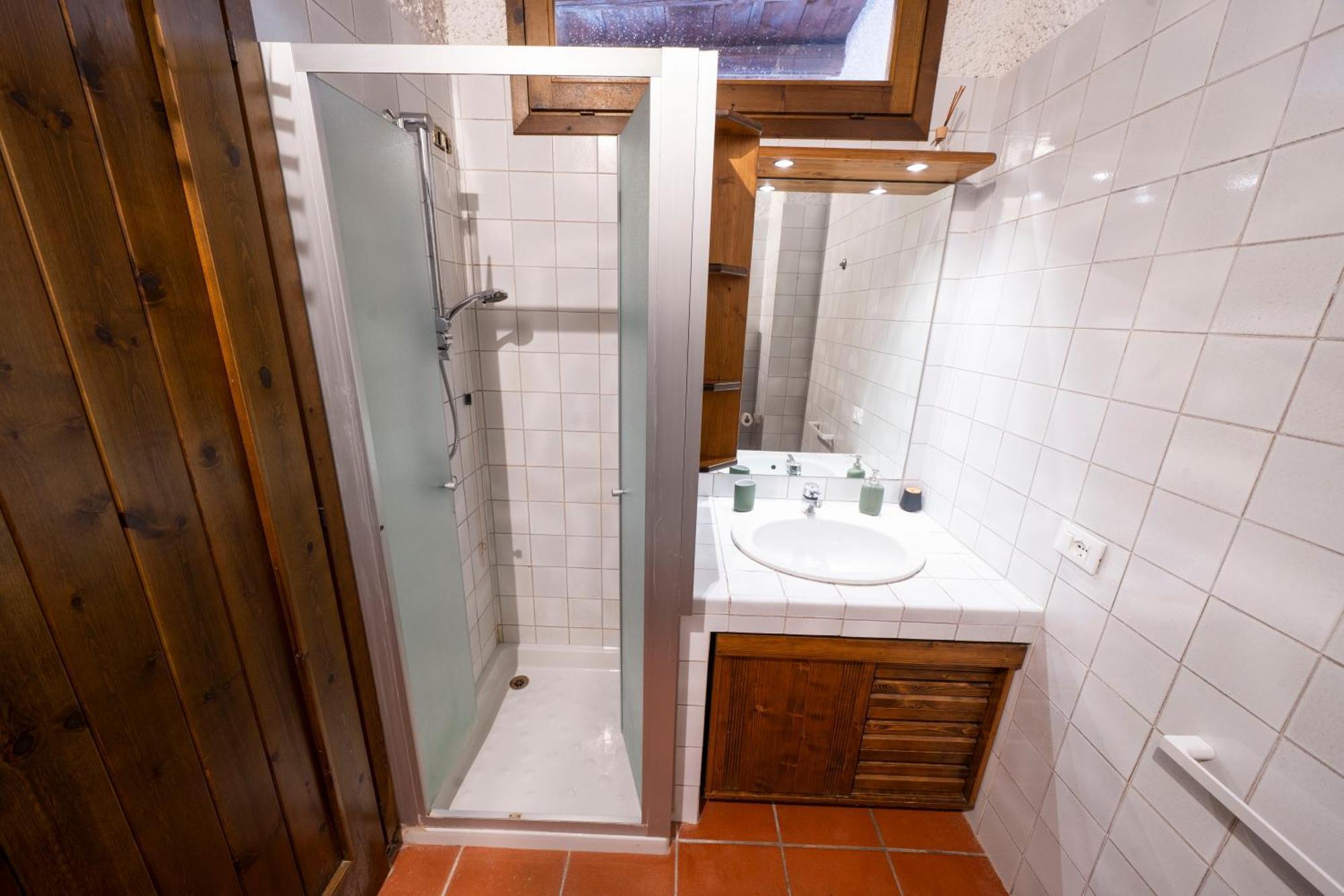 Casa Ghirlanda Con Piscina E Campo Da Tennis Λατζίζε Εξωτερικό φωτογραφία