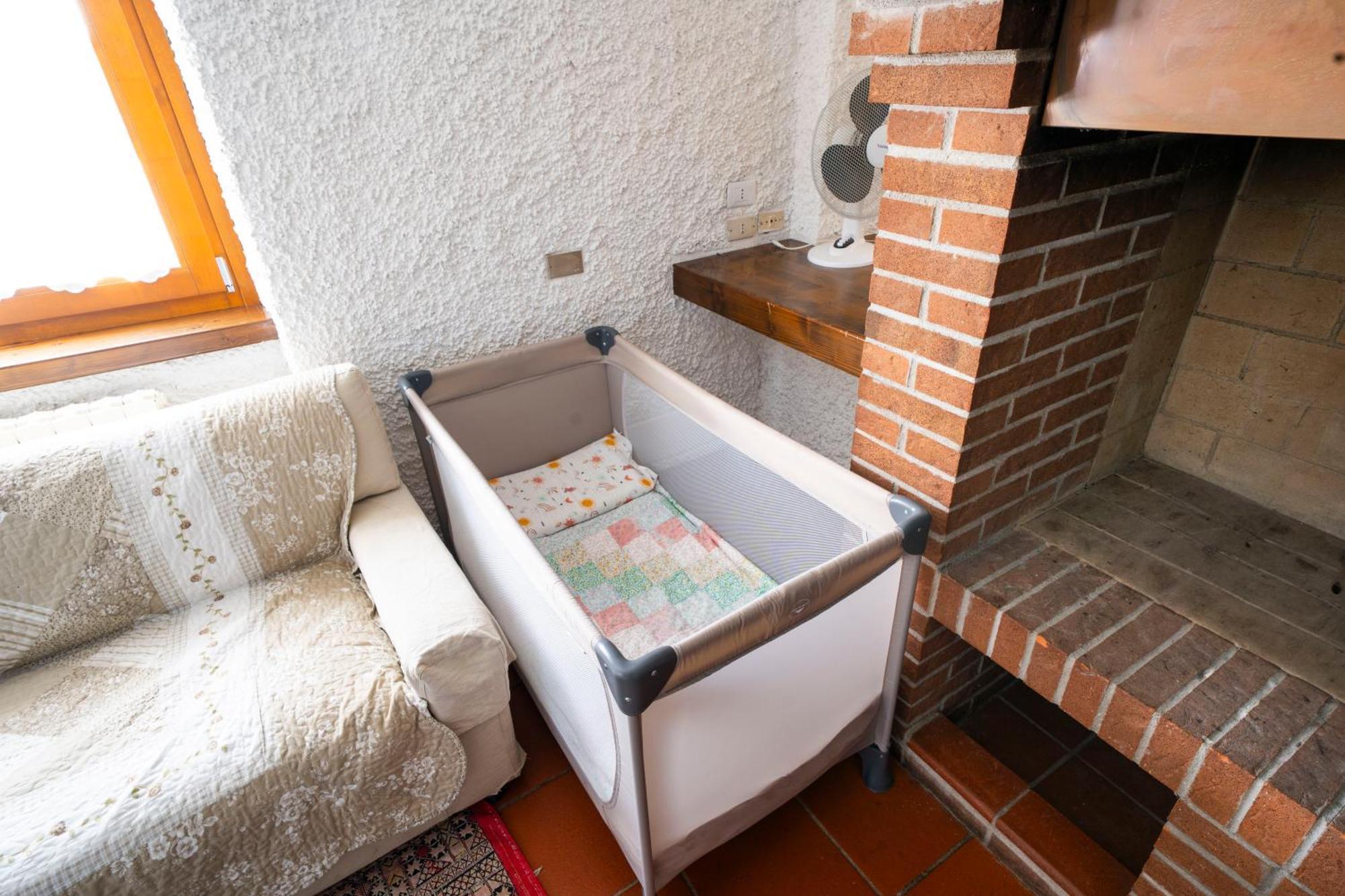 Casa Ghirlanda Con Piscina E Campo Da Tennis Λατζίζε Εξωτερικό φωτογραφία